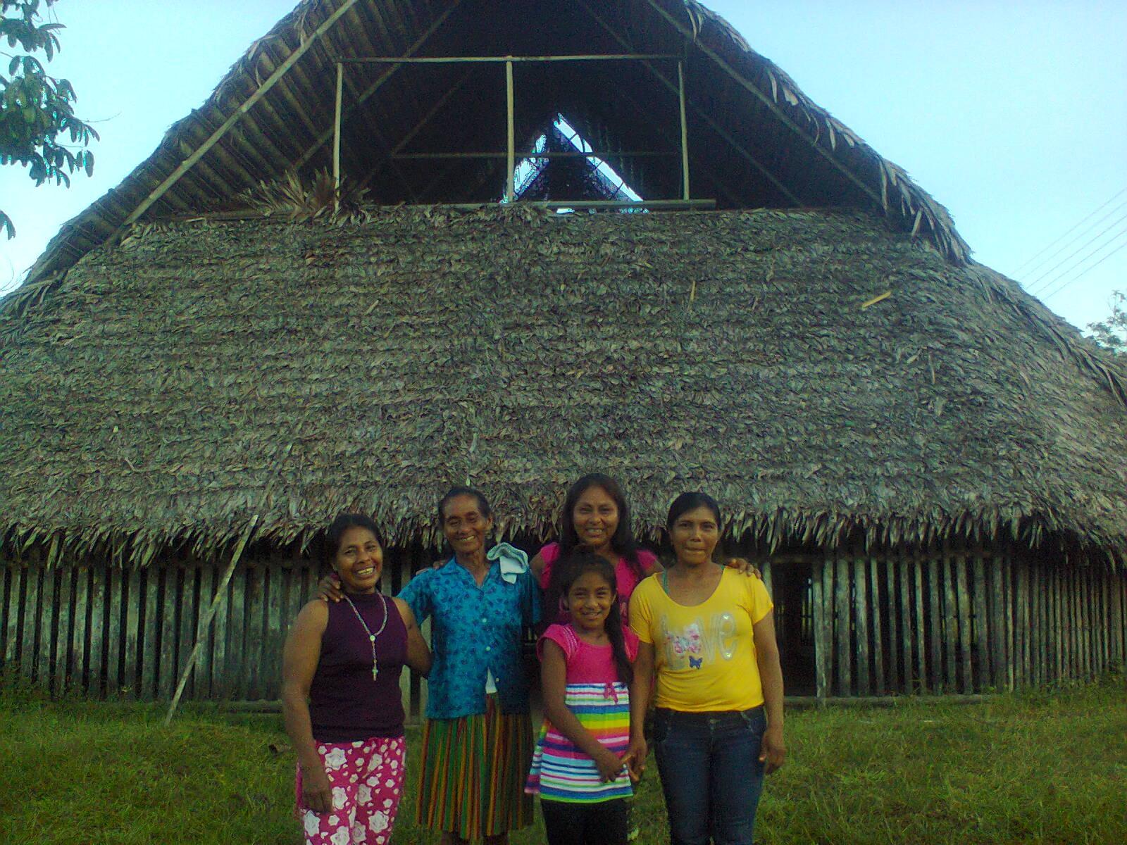 Día Internacional de la Mujer Indígena | imagen | LAURITAS : : Misioneras de la Madre Laura Provincia de Bogota